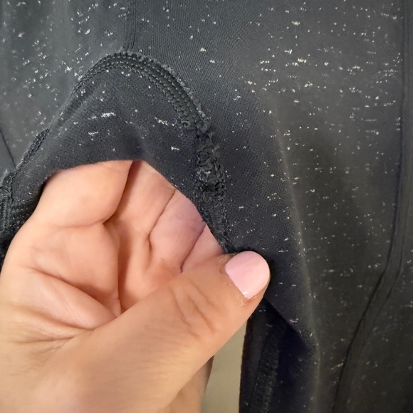 Lululemon Free To Flow 7/8 Tight Leggings Black Size 6 - Picture 11 of 12